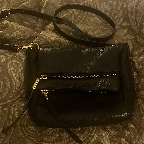 Vince Camuto leather crossbody - Picture 1 of 6